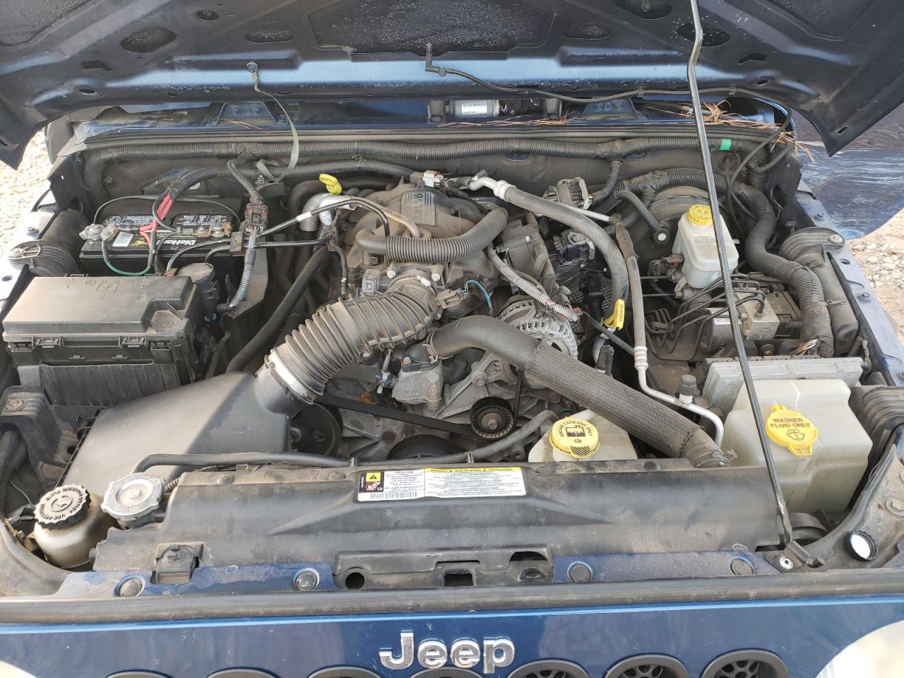 2010 Jeep Wrangler - Image 12