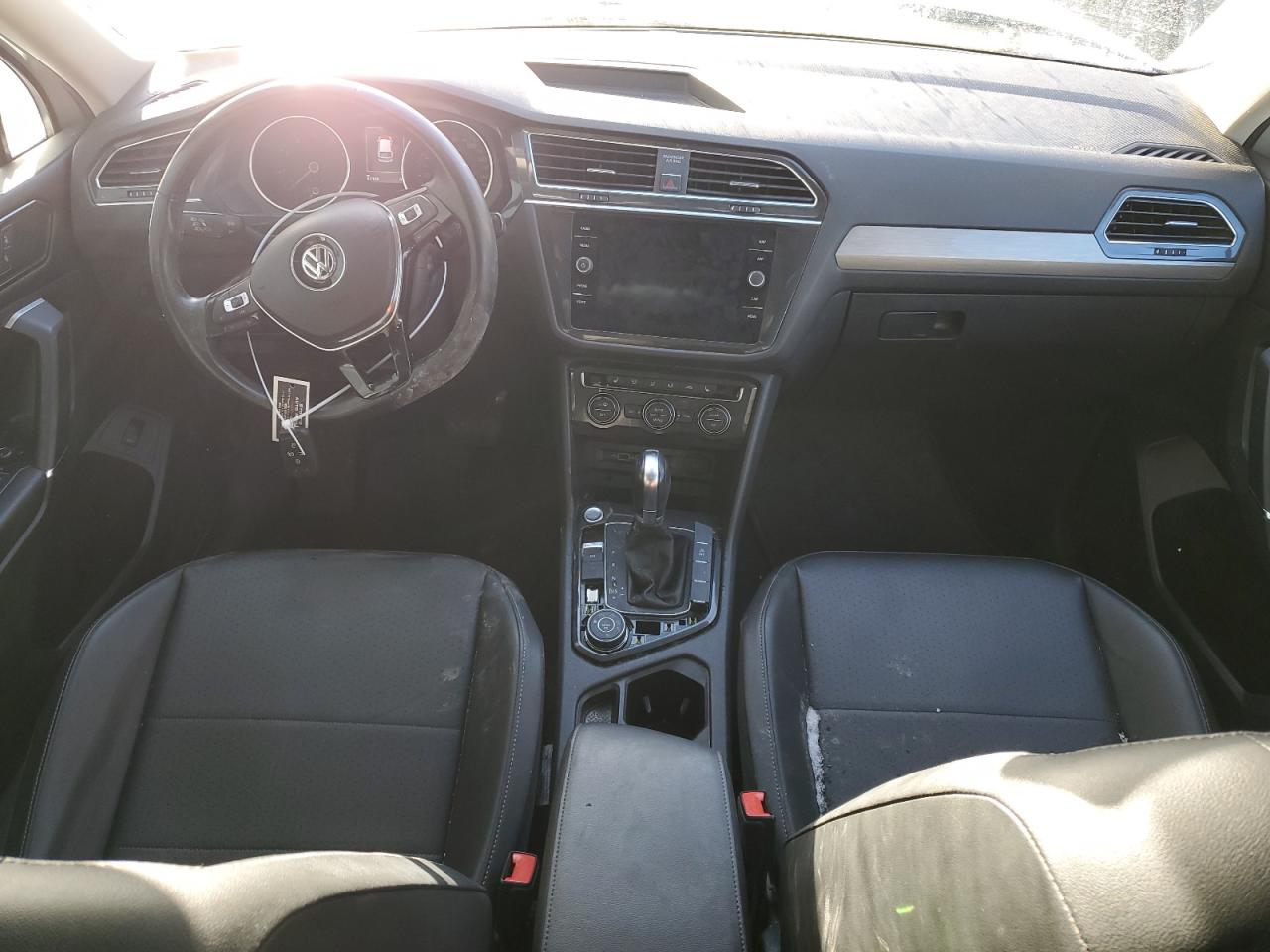 2018 Volkswagen Tiguan - Image 8