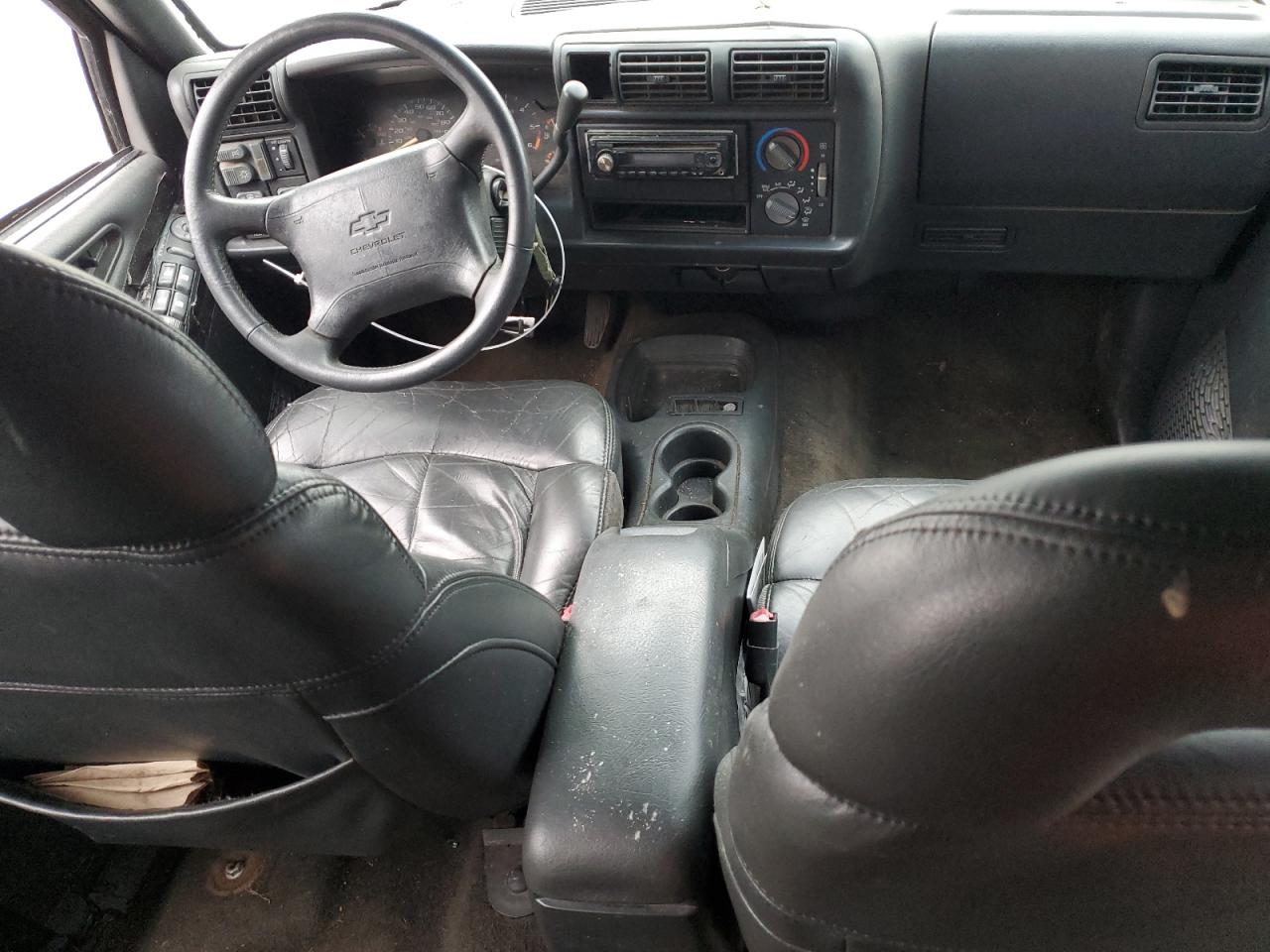 1996 Chevrolet Blazer - Image 8