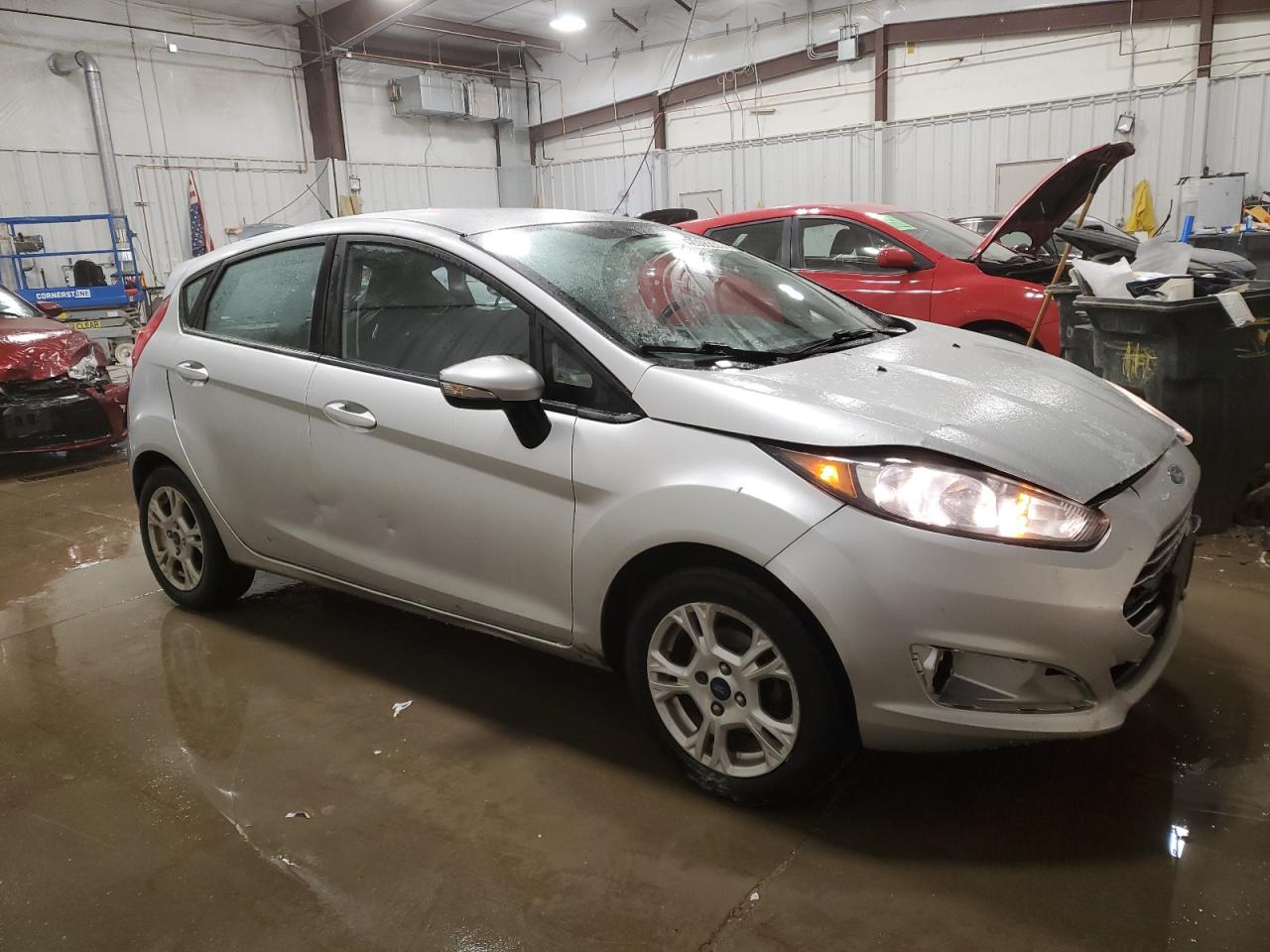 2016 Ford Fiesta - Image 4