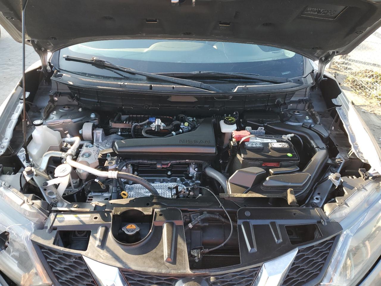 2016 Nissan Rogue - Image 12