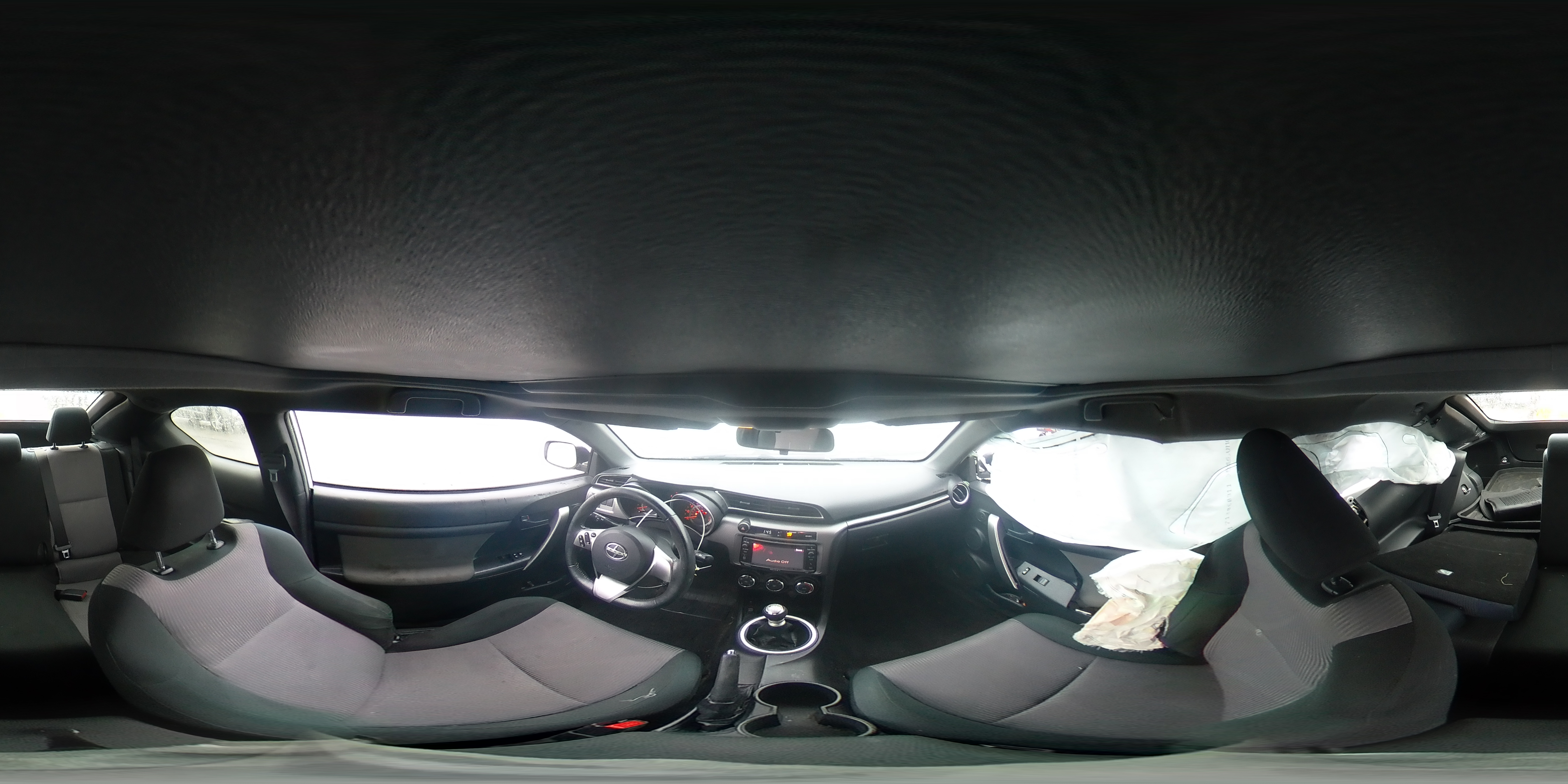 2014 Toyota tC - Image 13