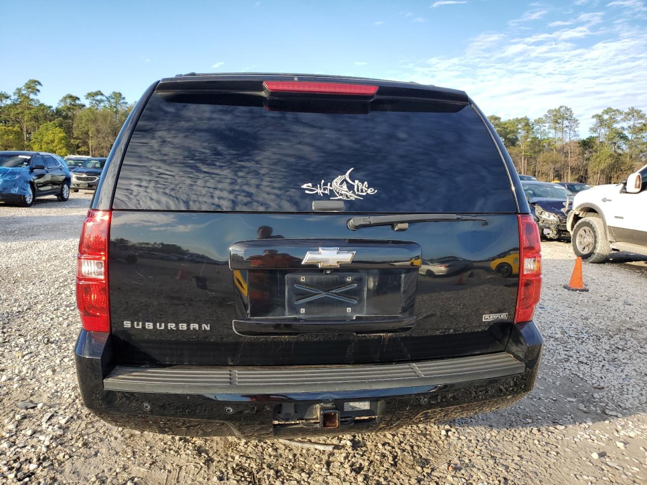 2011 Chevrolet Suburban - Image 6
