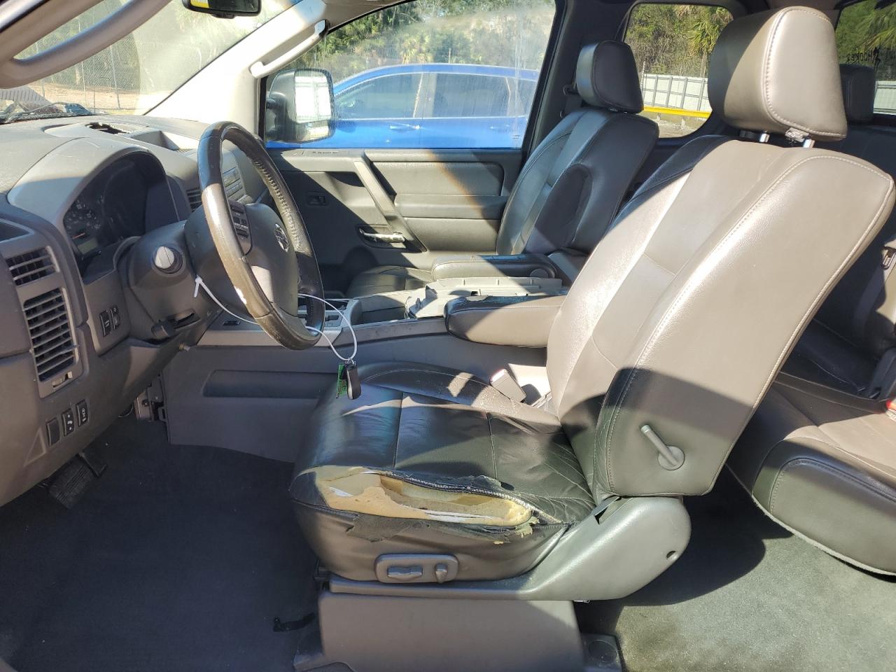 2006 Nissan Titan - Image 7