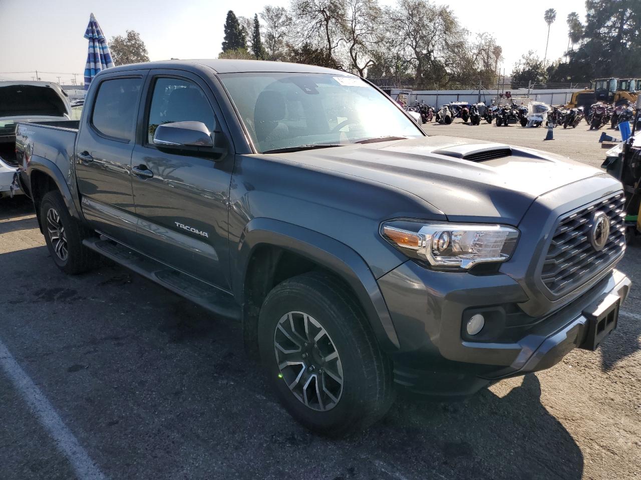 2021 Toyota Tacoma - Image 4