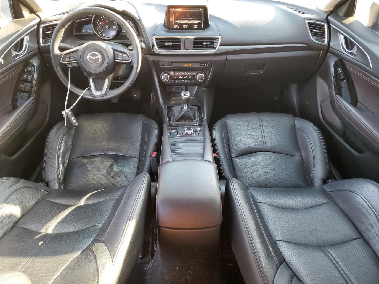 2017 Mazda 3 - Image 8