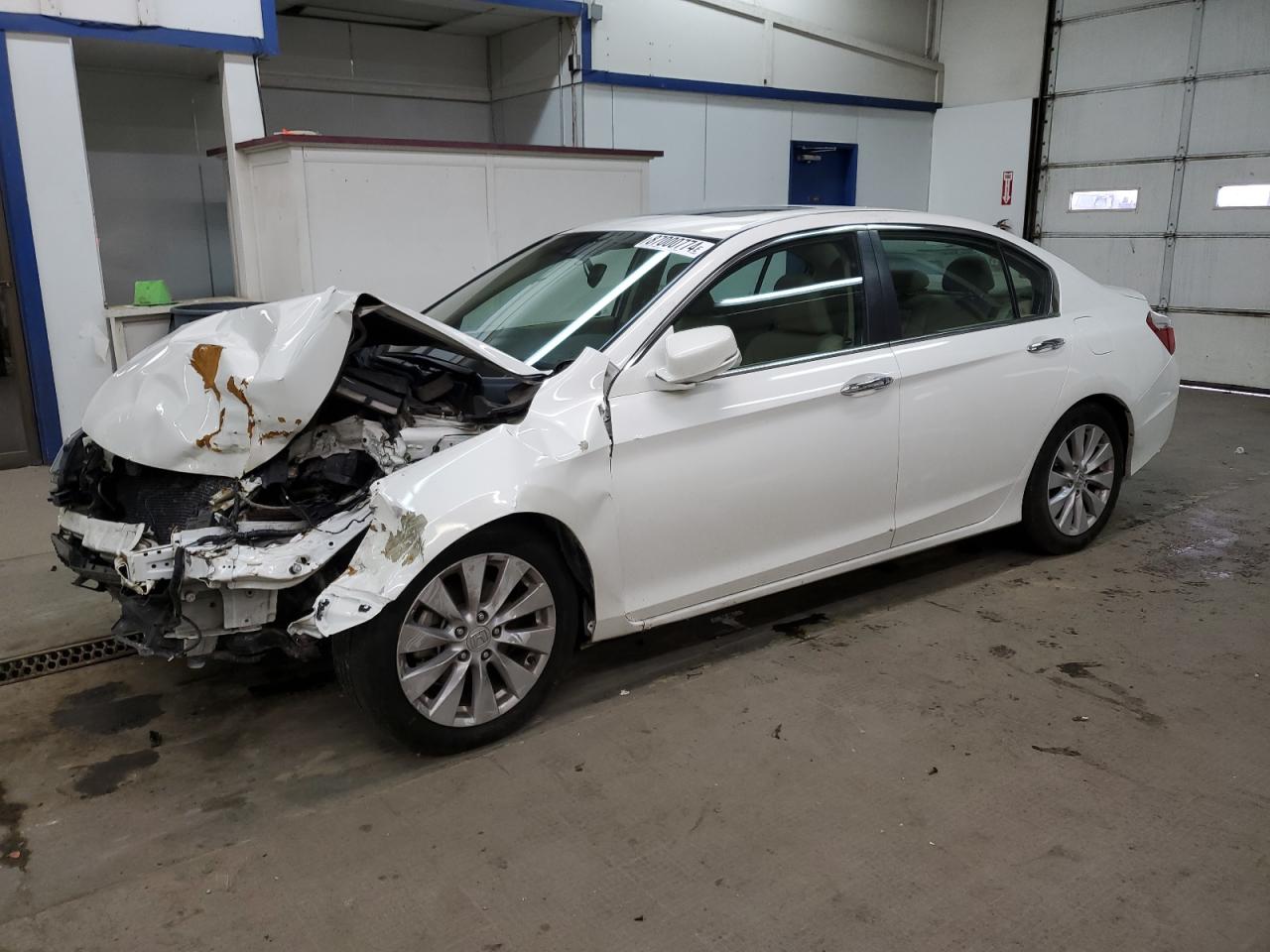 VIN 1HGCR2F84FA025158 2015 HONDA ACCORD no.1