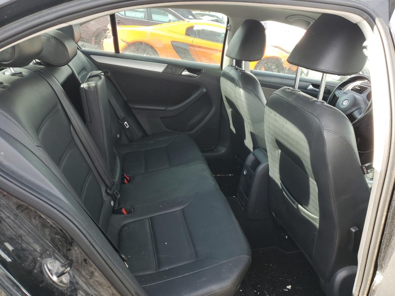 2014 Volkswagen Jetta - Image 10
