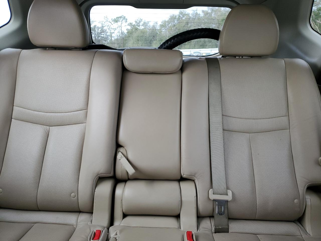 2015 Nissan Rogue - Image 10