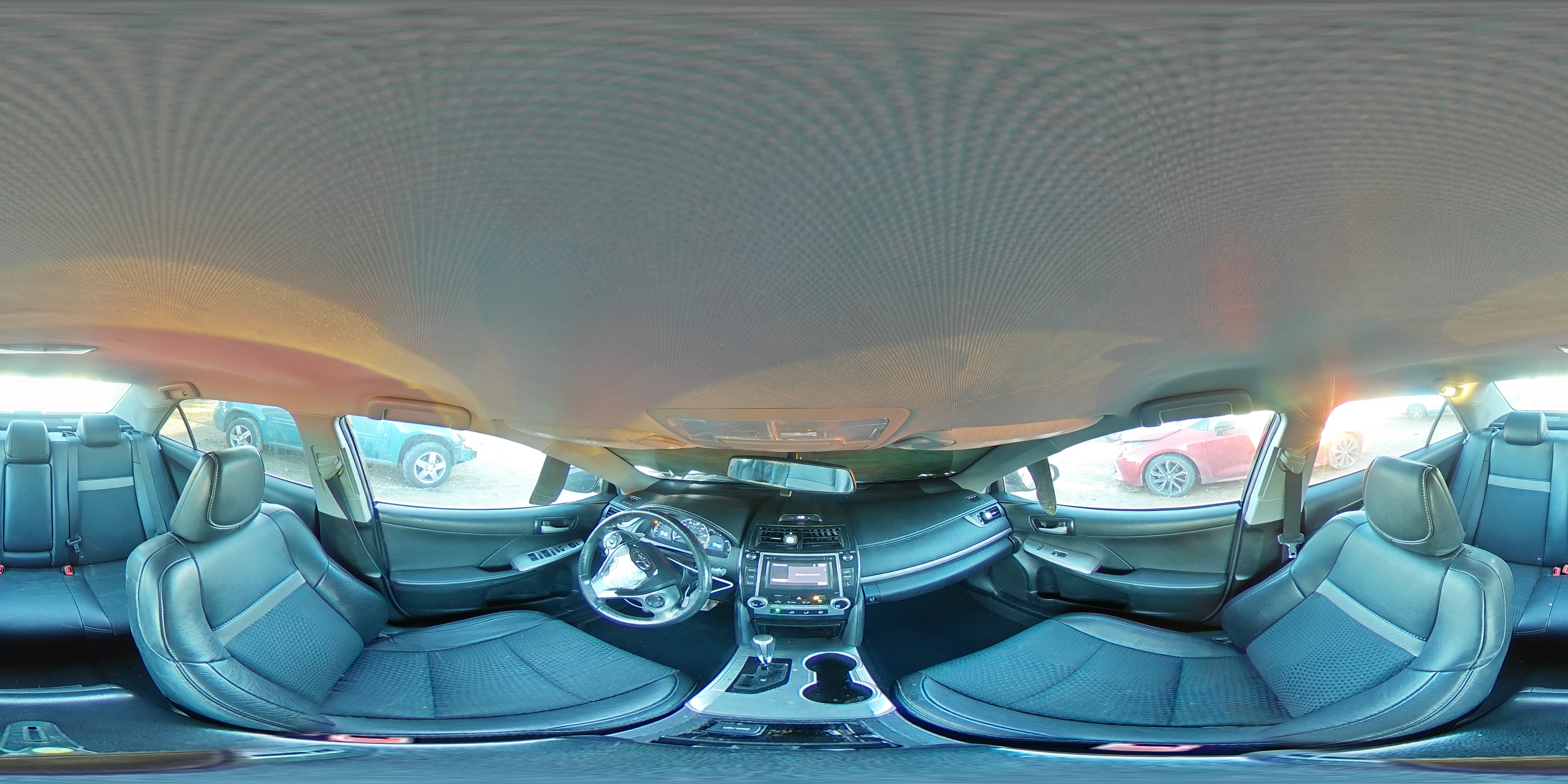 2014 Toyota Camry - Image 14