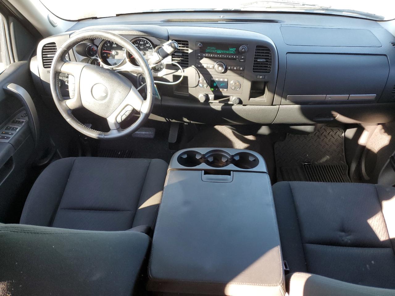 2013 Chevrolet Silverado - Image 8