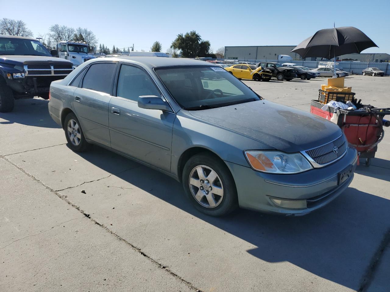 2000 Toyota Avalon - Image 4