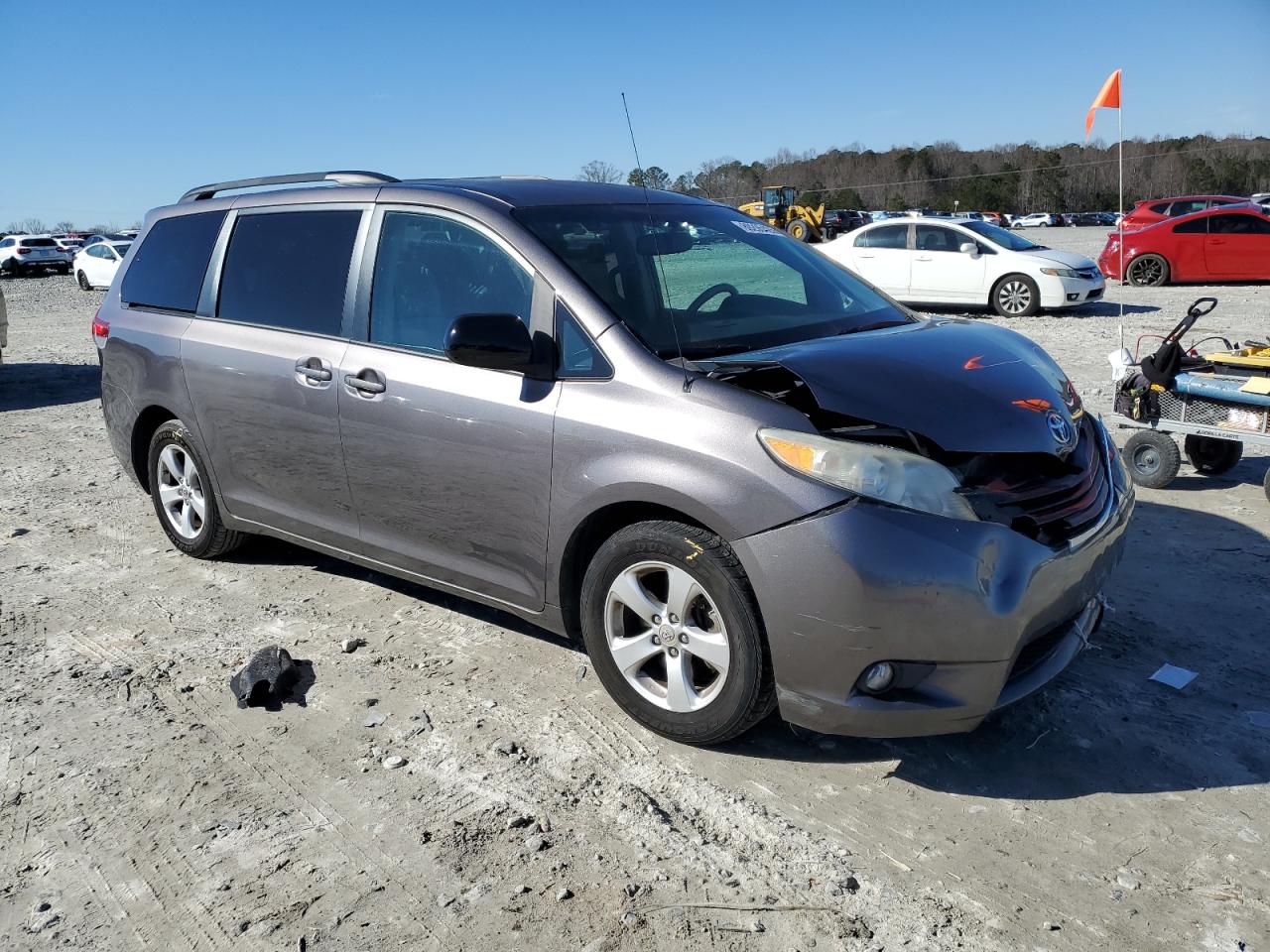 2011 Toyota Sienna - Image 4