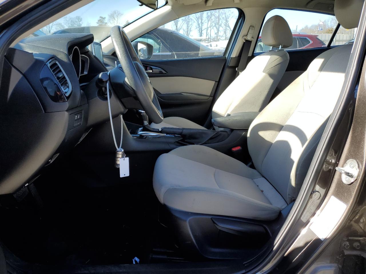 2015 Mazda 3 - Image 7
