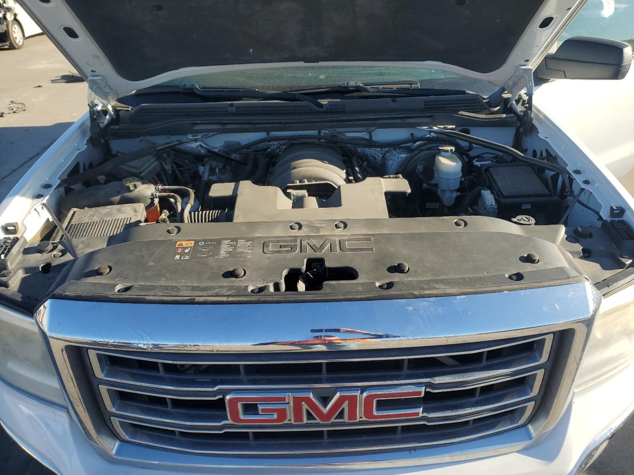 2015 GMC Sierra - Image 11