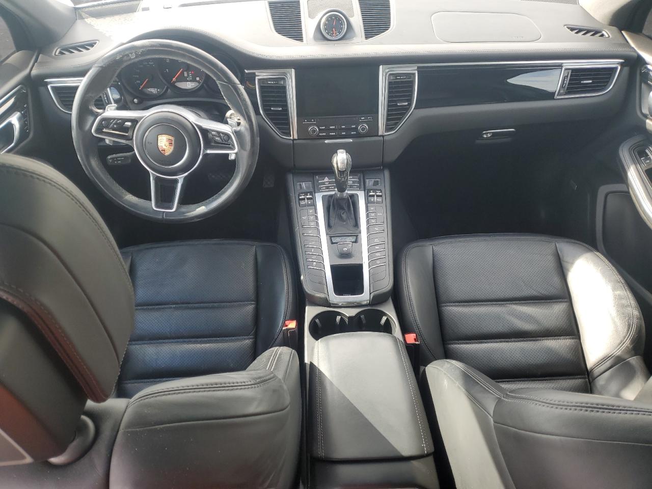 2017 Porsche Macan - Image 8