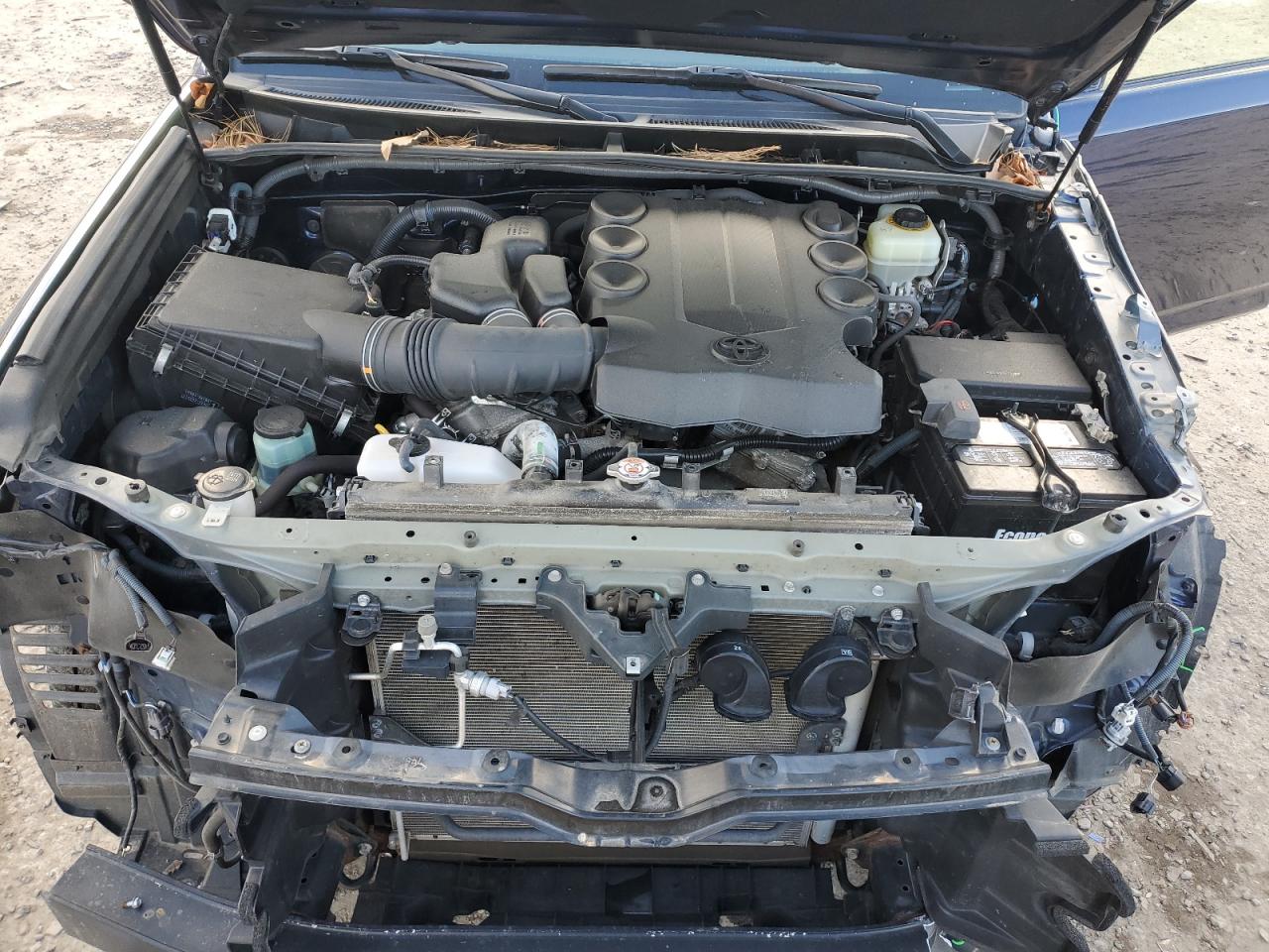 2016 Toyota 4Runner - Image 12