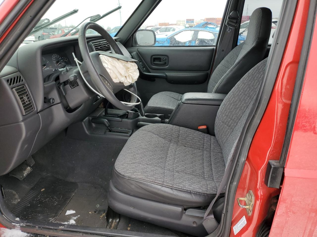 2001 Jeep Cherokee Sport VIN: 1J4FF48S61L586560 Lot: 87950165