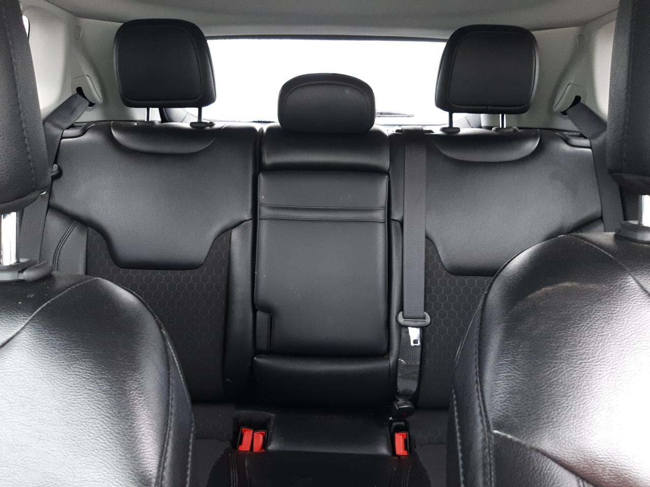 2018 Jeep Compass - Image 10