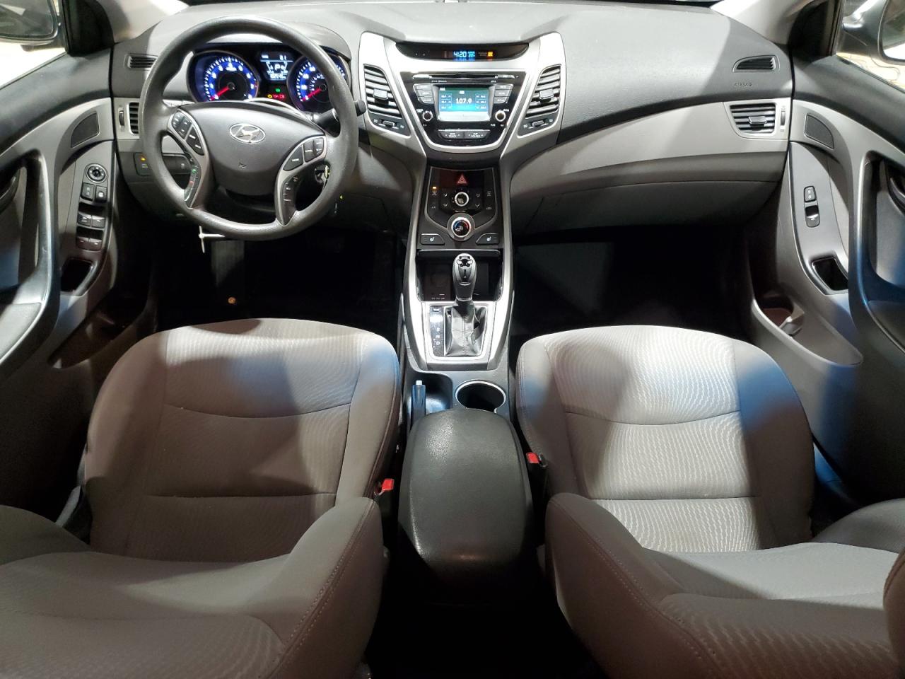 2014 Hyundai Elantra - Image 8