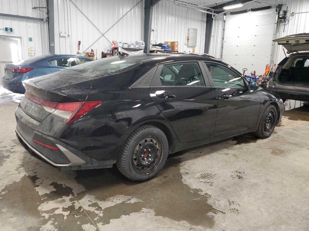 2024 Hyundai Elantra - Image 3
