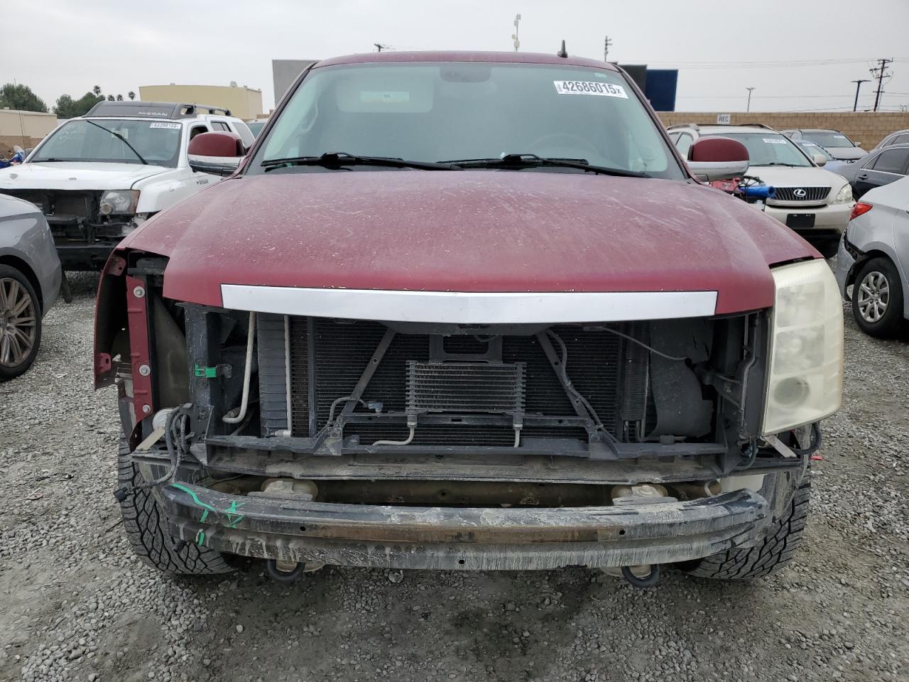 2009 Cadillac Escalade - Image 5