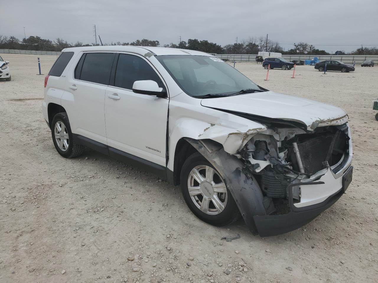 2016 GMC Terrain - Image 4