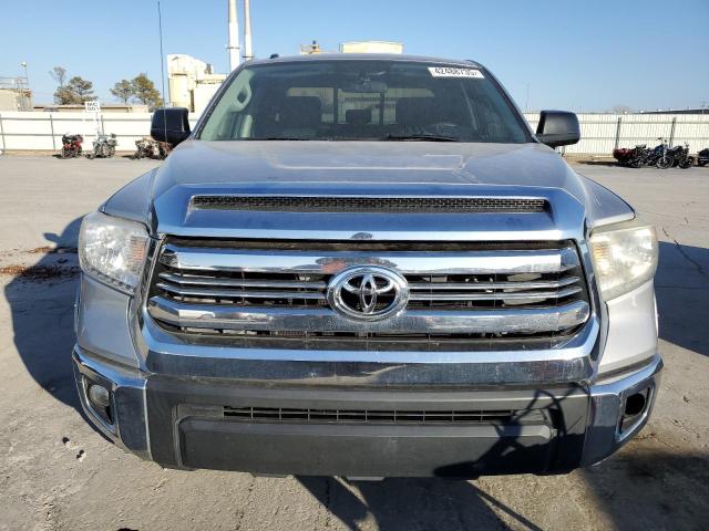  TOYOTA TUNDRA 2016 Серебристый