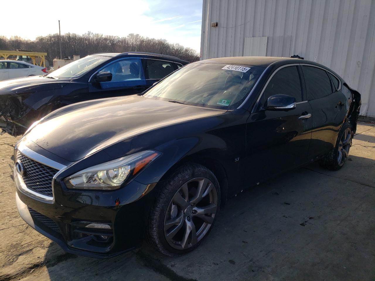 2016 Infiniti Q70 - Image 1