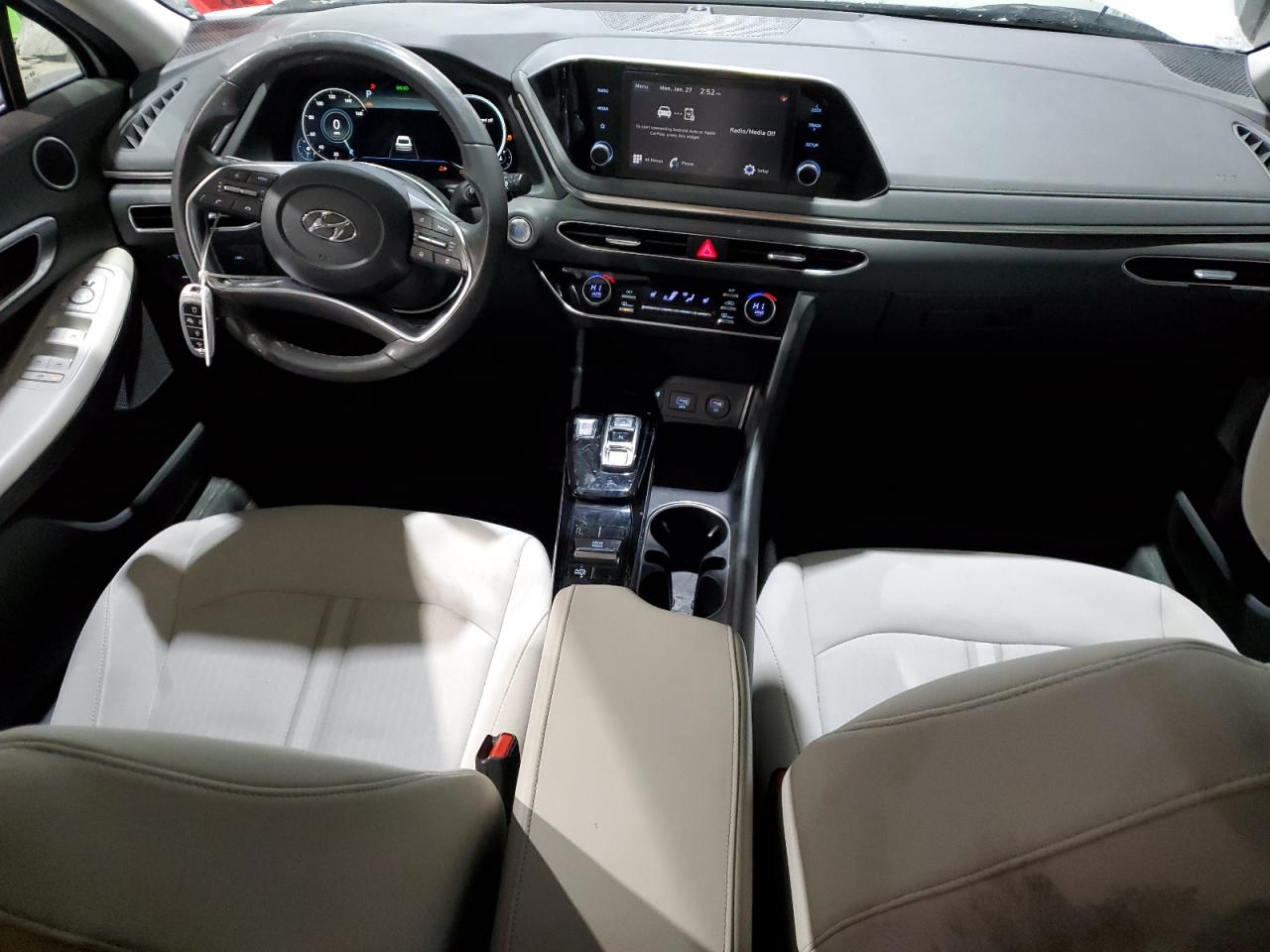 2022 Hyundai Sonata - Image 8