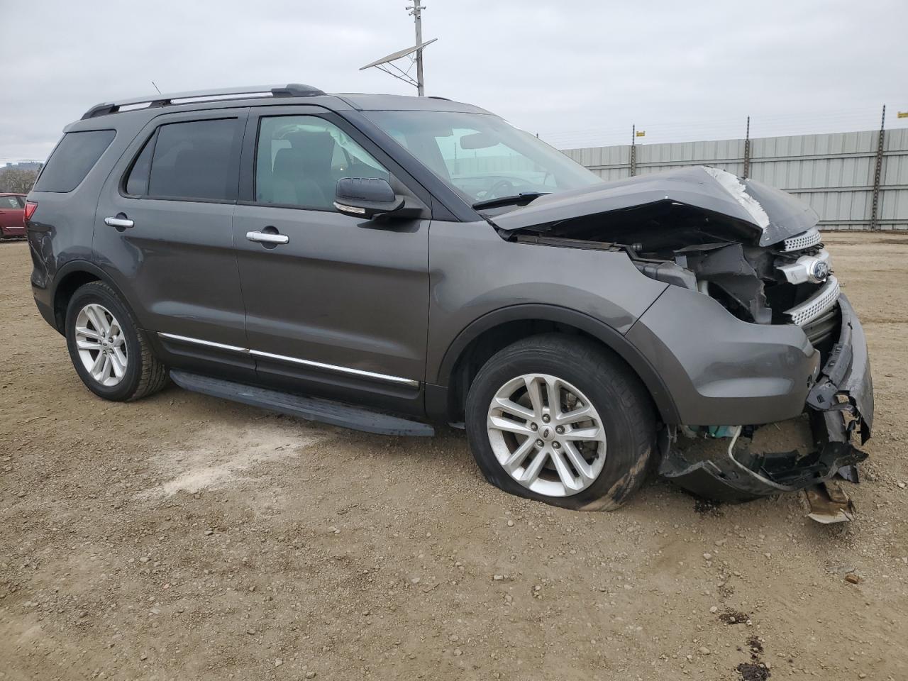 2015 Ford Explorer - Image 4