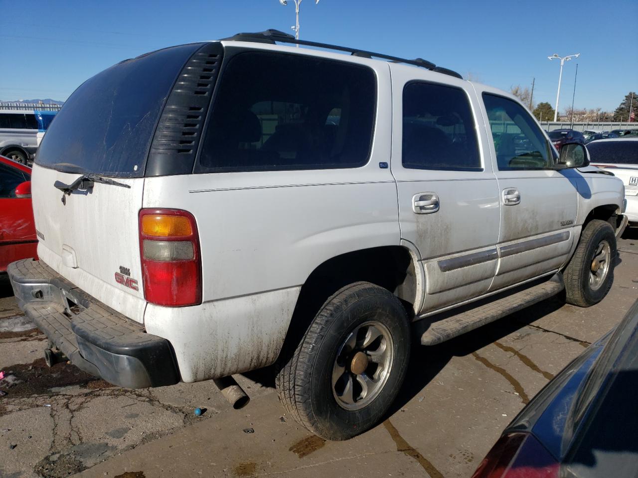 2003 GMC Yukon - Image 3