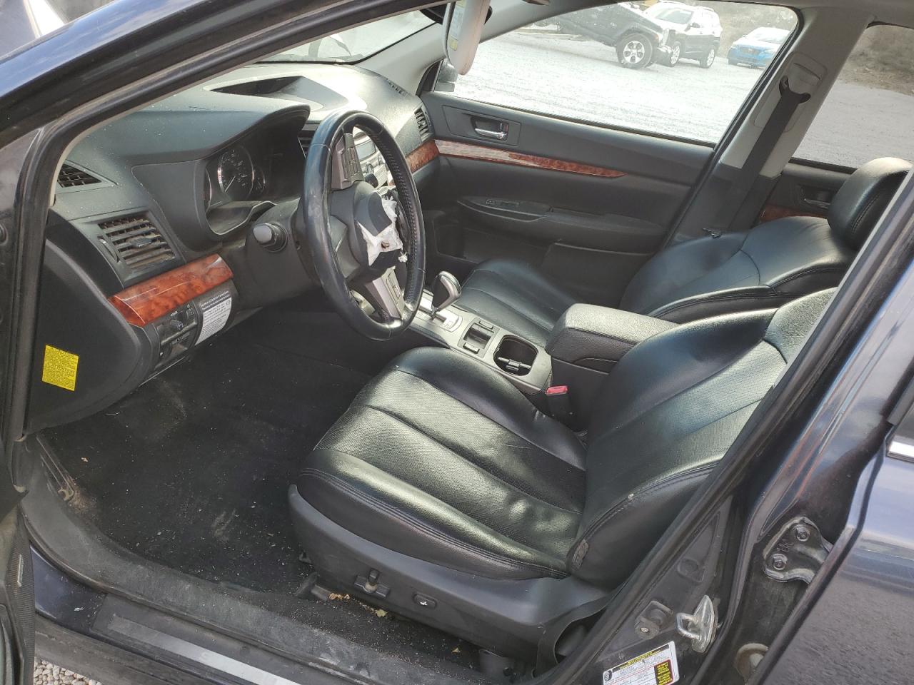 2011 Subaru Outback - Image 7