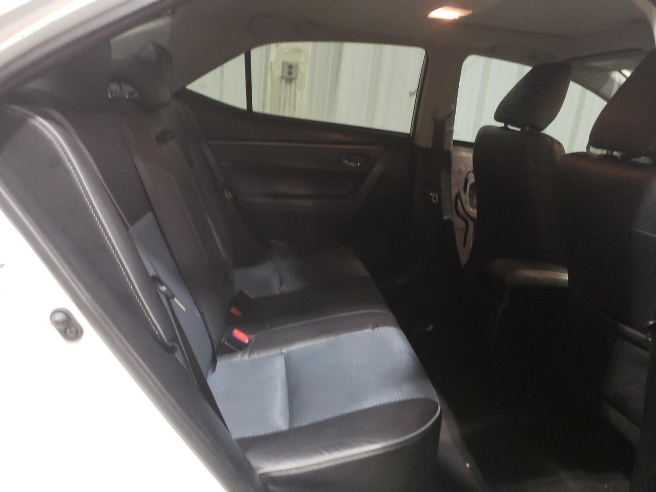 2015 Toyota Corolla - Image 10