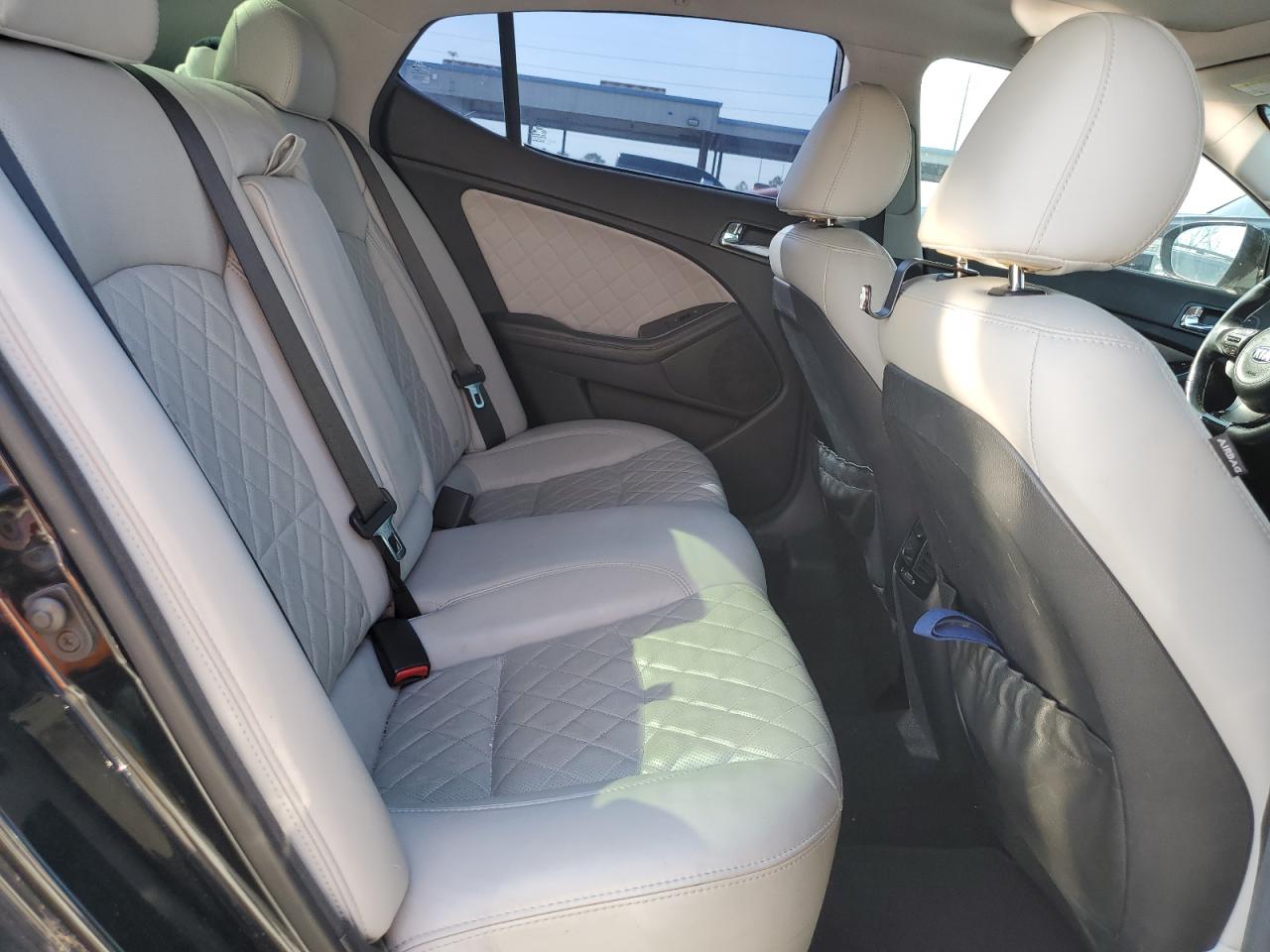 2014 Kia Optima - Image 10
