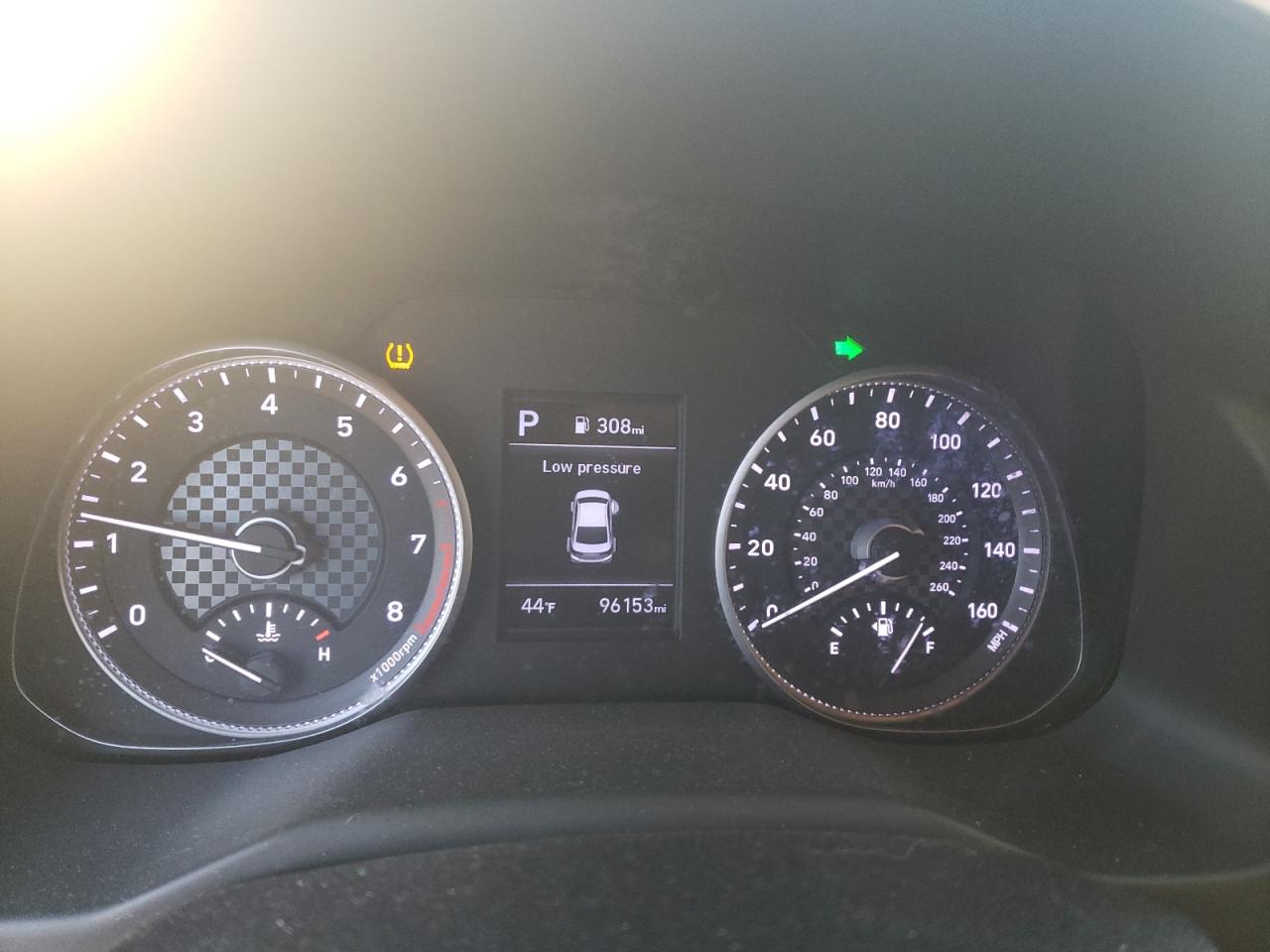 2019 Hyundai Elantra - Image 9