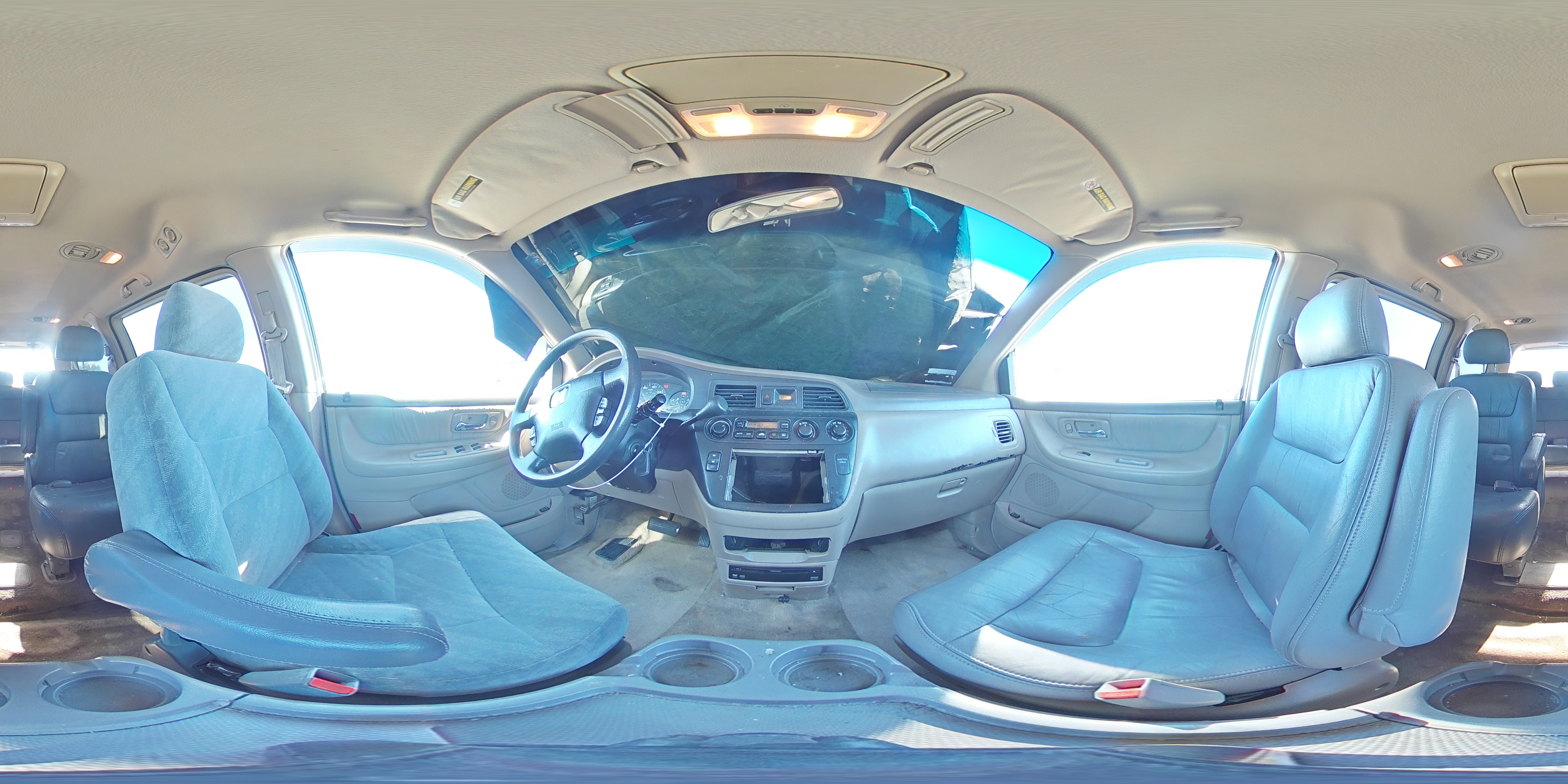 2004 Honda Odyssey - Image 14