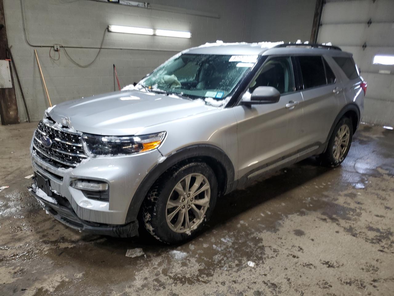 2021 Ford Explorer - Image 1