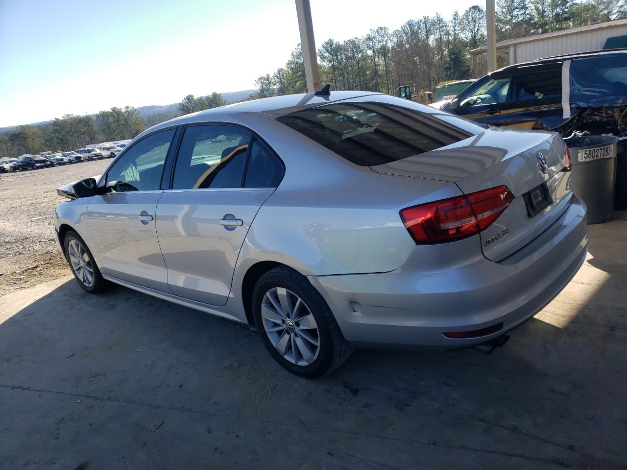 2015 Volkswagen Jetta - Image 2