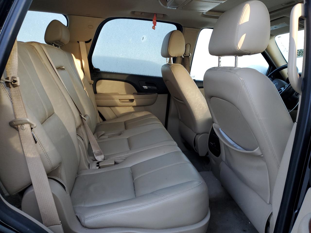 2008 Chevrolet Tahoe - Image 12