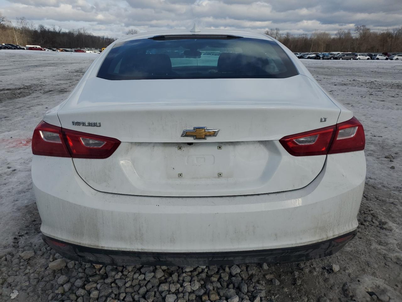 2018 Chevrolet Malibu - Image 6