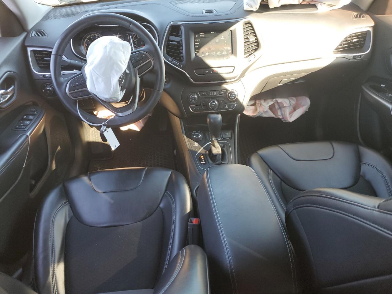 2019 Jeep Grand Cherokee - Image 8