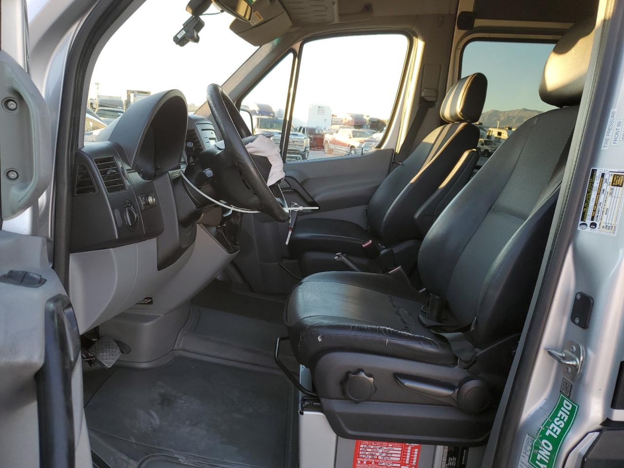 2017 Mercedes-Benz Sprinter - Image 7