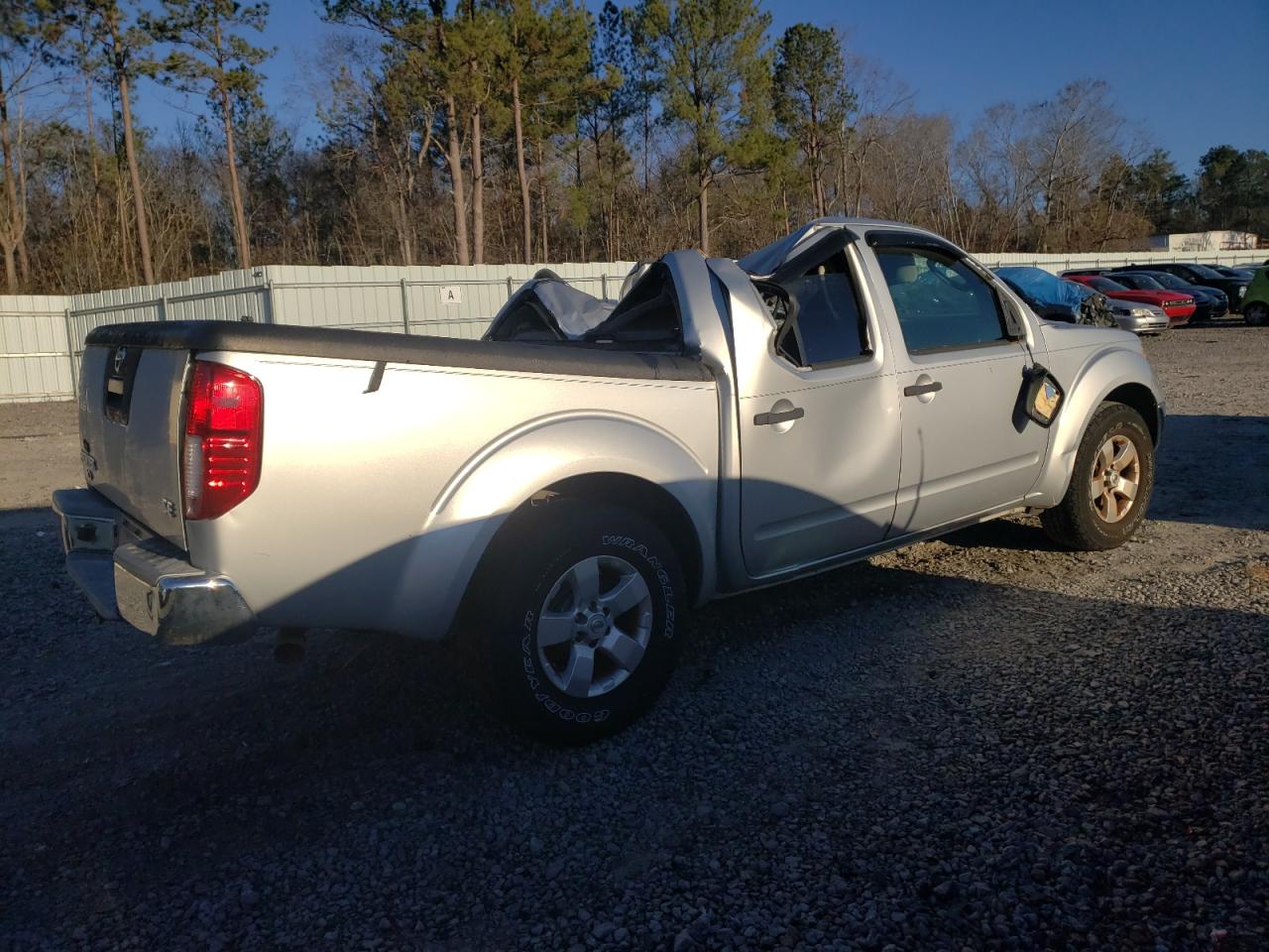 2009 Nissan Navara (Frontier) - Image 3
