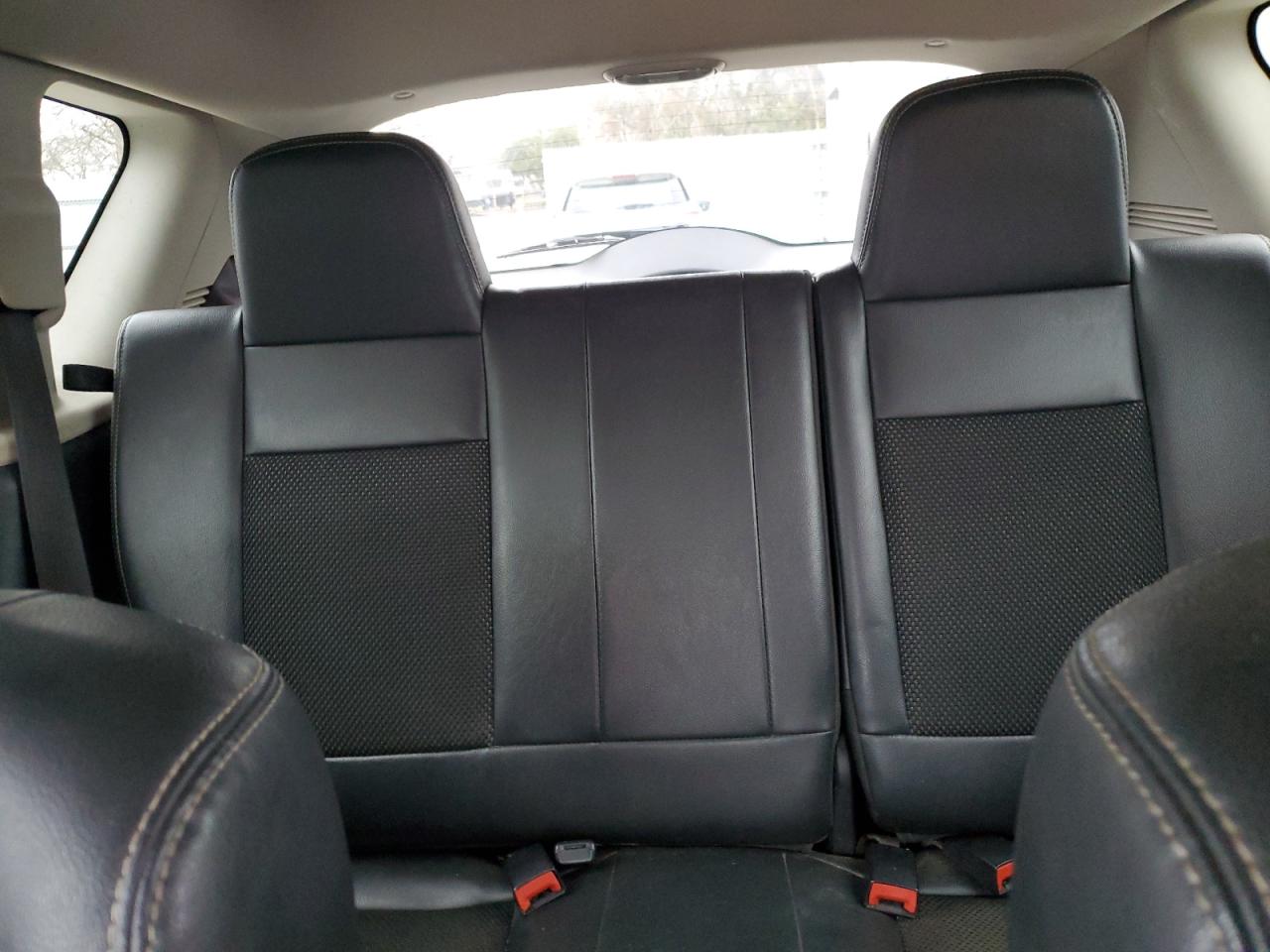 2016 Jeep Compass - Image 10