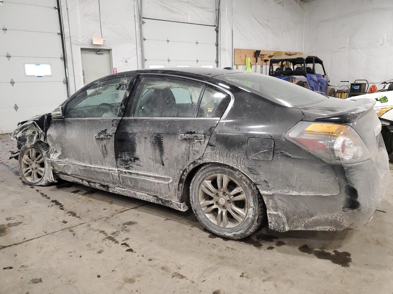 2011 Nissan Altima - Image 2