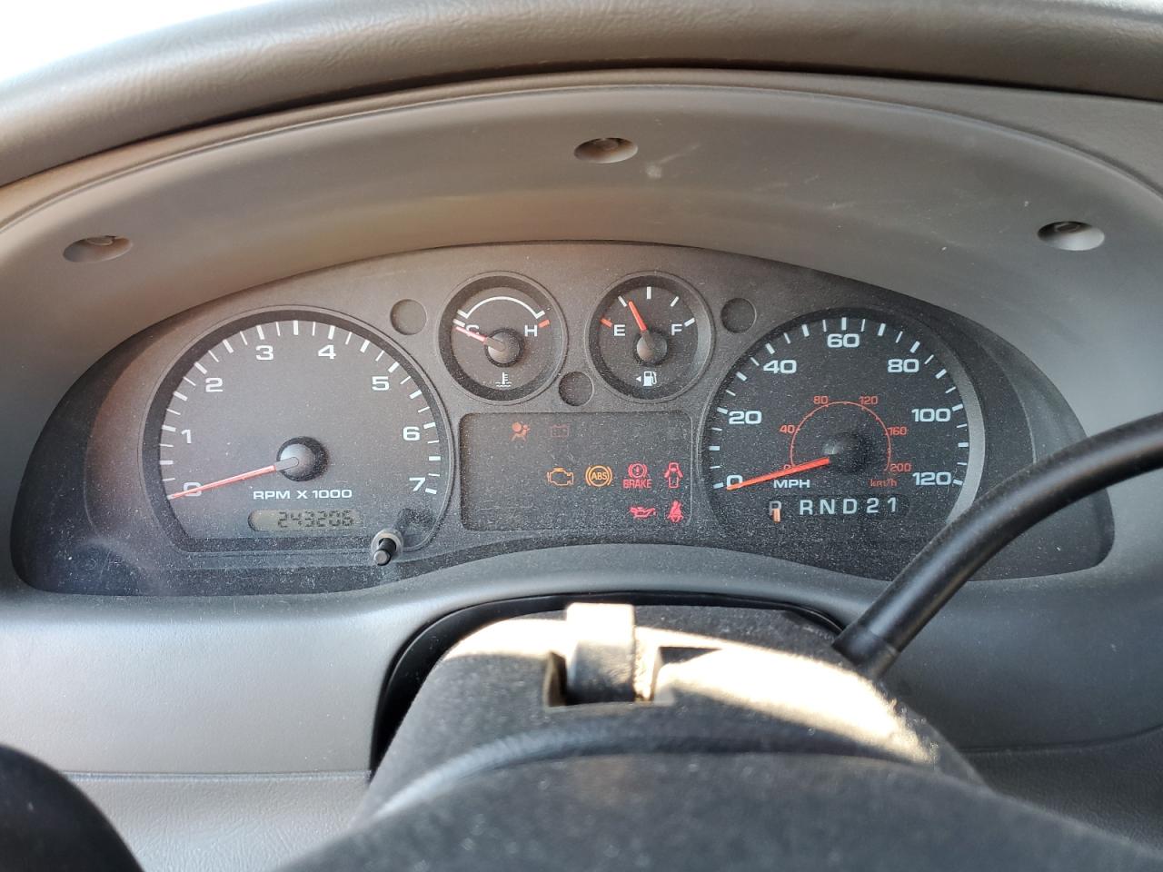 2004 Ford Ranger - Image 9