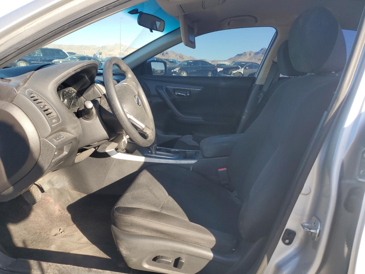 2015 Nissan Altima - Image 7