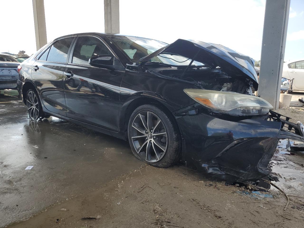 2015 Toyota Camry - Image 4