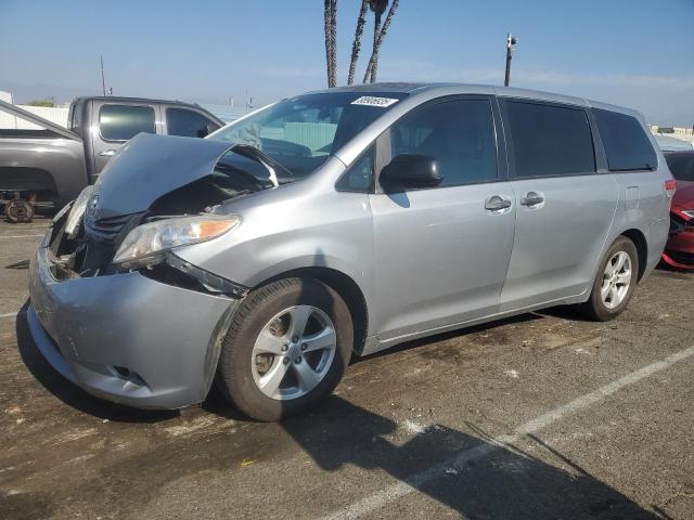 2011 Toyota Sienna 